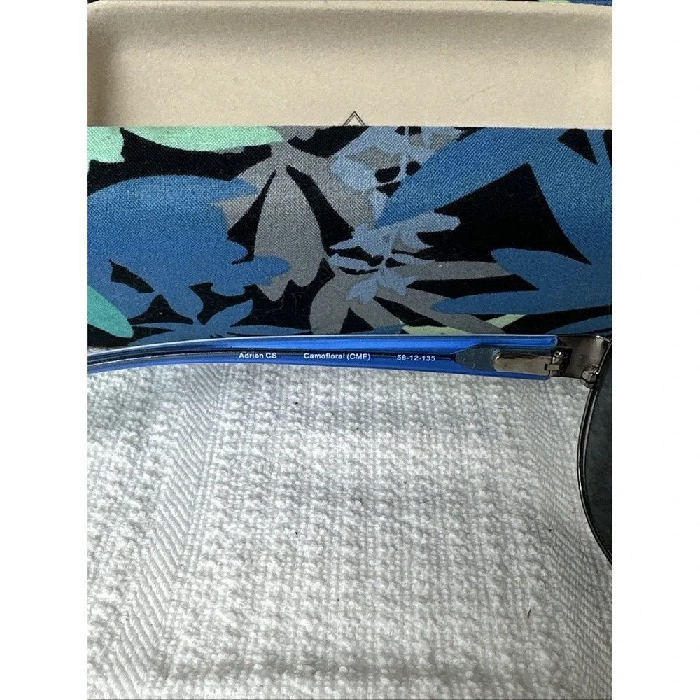 Vera Bradley Adrian CS Camofloral Eyeglass Frames w Case 58-12-135